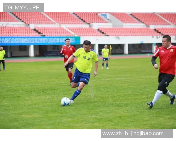 中国足球联赛星期天精彩对决,球迷热情高涨,谁能在赛场上笑到最后 中国足球联赛星期天精彩对决,球迷热情高涨,谁能在赛场上笑到最后